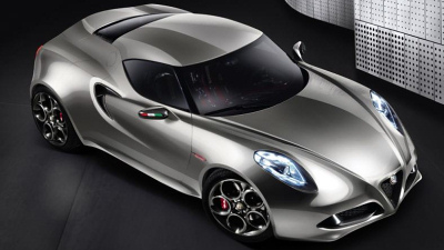 прототип Alfa Romeo 4C в цвете «Жидкий металл»