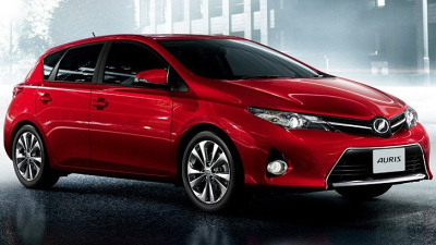 новый Toyota Auris