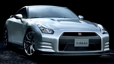 обновленный Nissan GT-R