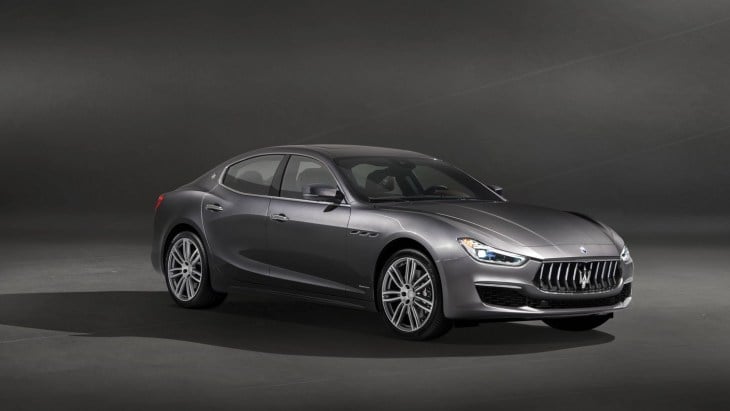 Седан Maserati Ghibli GranLusso