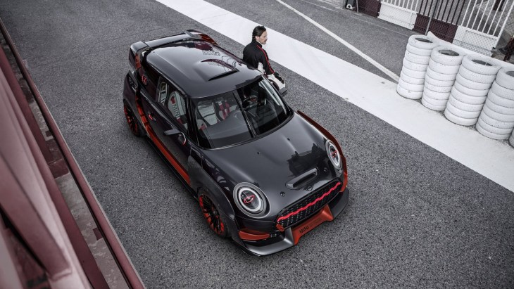 Концепт MINI John Cooper Works GP Concept