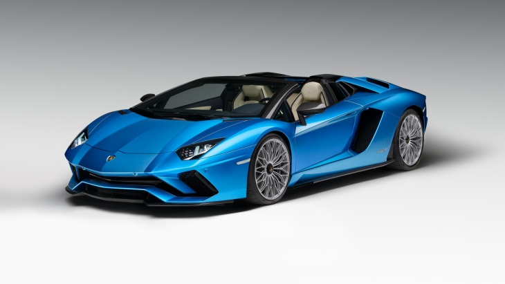 Родстер Lamborghini Aventador S Roadster 2018 модельного года