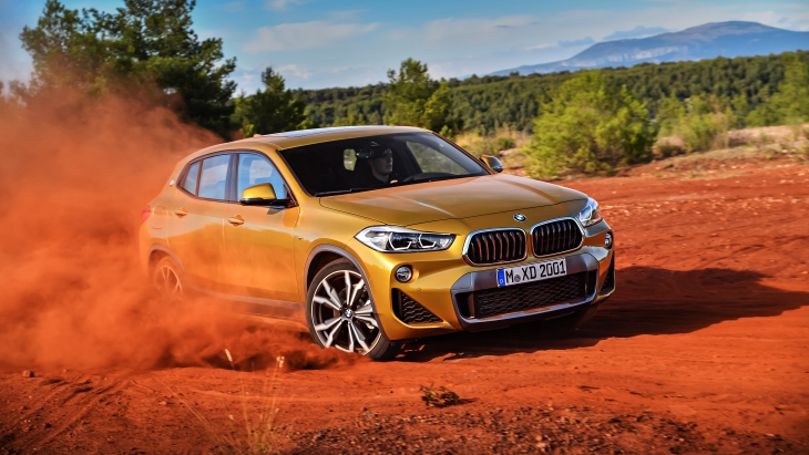 Кроссовер BMW X2