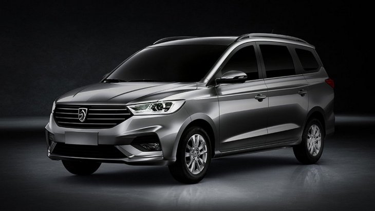 Компактвэн Baojun 360