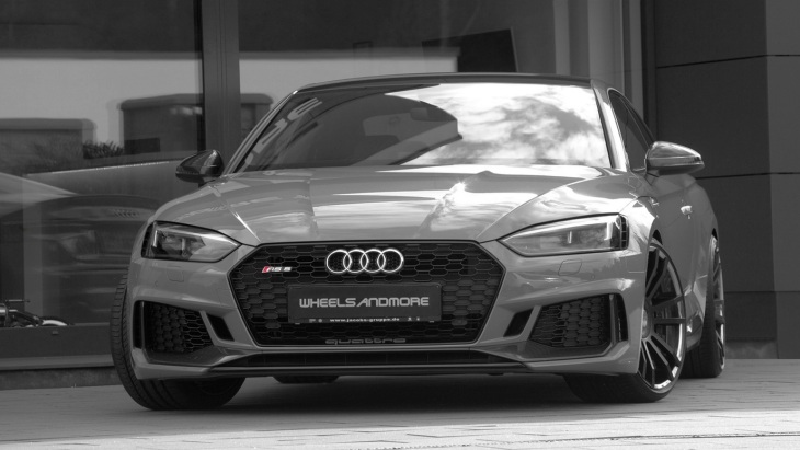 Тюнингованное купе Audi RS5 Coupe by Wheelsandmore