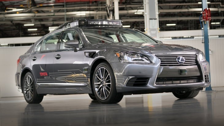 Беспилотный прототип Lexus LS 600hL нового поколения Platform 3.0