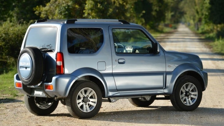 Внедорожник Suzuki Jimny актуального поколения