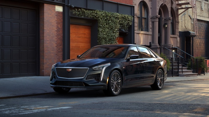 «Заряженный» седан Cadillac CT6 V-Sport 2019 модельного года