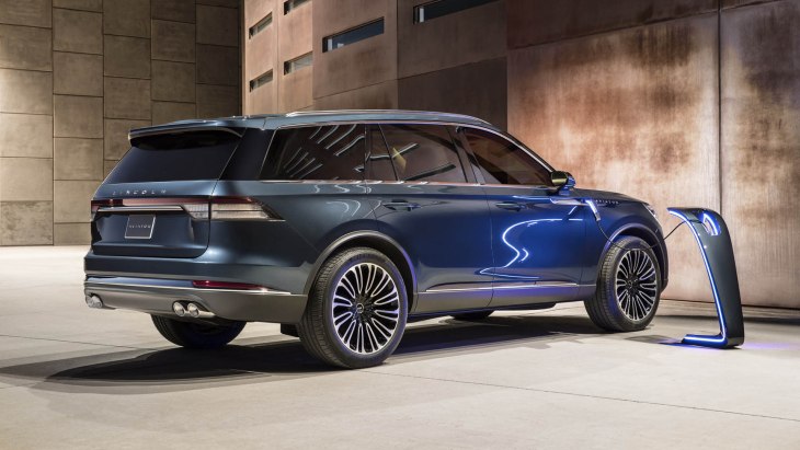 Концептуальный внедорожник Lincoln Aviator Concept