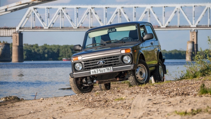 Внедорожник LADA 4×4